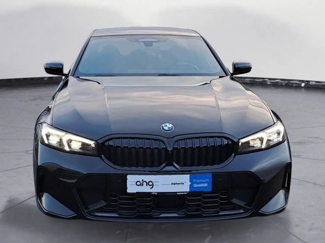 BMW 330 330i M-Sport Sedan