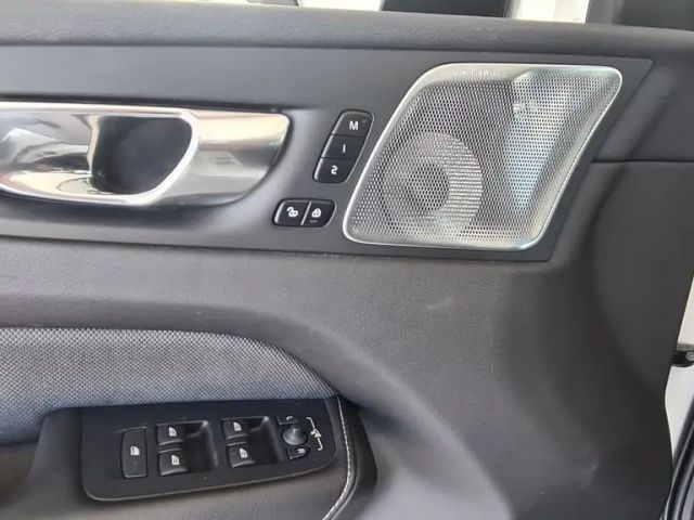 Volvo XC60 AWD R-Design Recharge T6