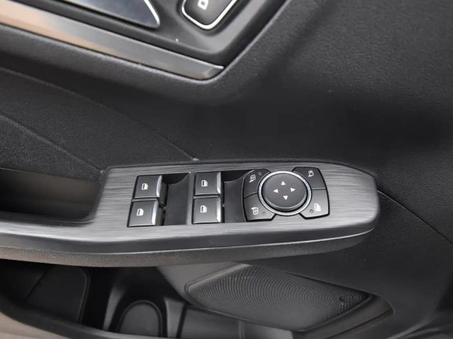 Ford Kuga Plug in Hybrid Titanium