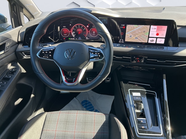 Volkswagen Golf 2.0 TSI DSG Golf VIII