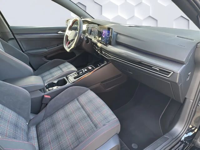 Volkswagen Golf 2.0 TSI Golf VIII