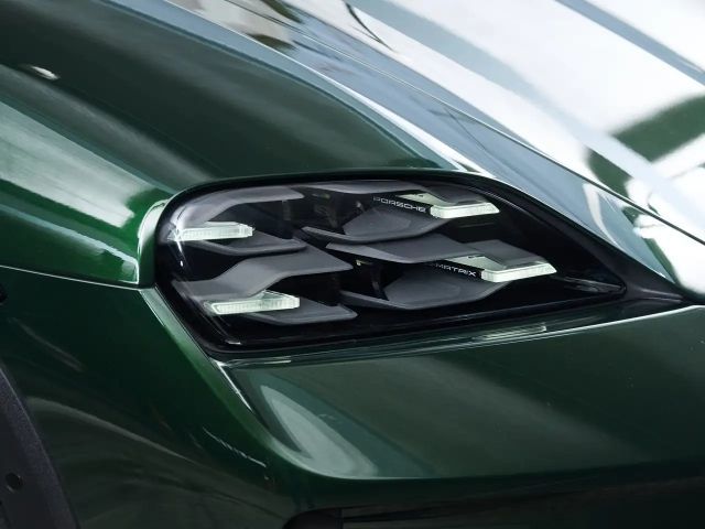 Porsche Taycan 4 Cross Turismo