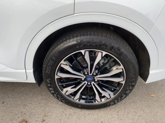 Ford Kuga Plug in Hybrid ST Line X