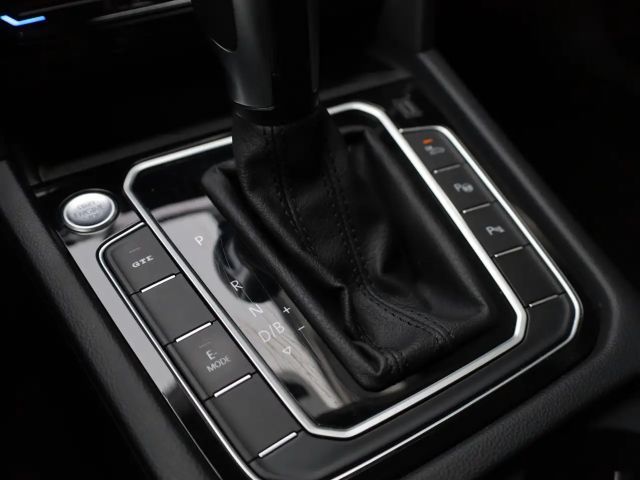 Volkswagen Passat GTE Variant