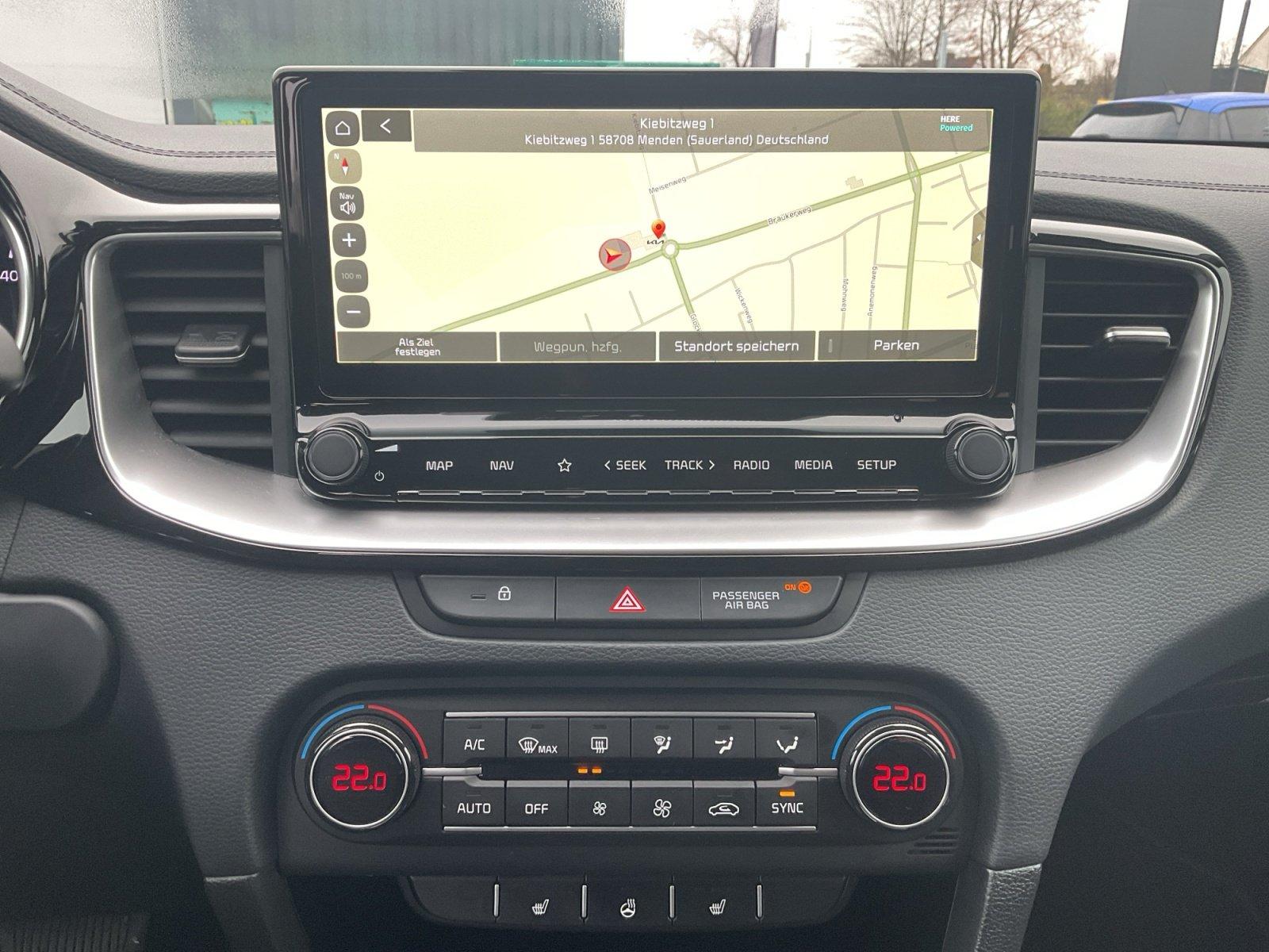 Kia Ceed GOLD 1.5 T DCT LED+Navi+SHZ+PD