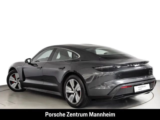 Porsche Taycan 4S