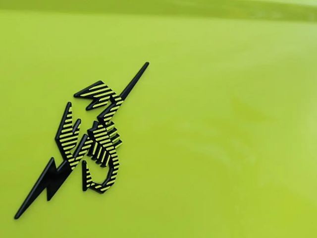 Abarth 500e Cabrio Scorpionissima