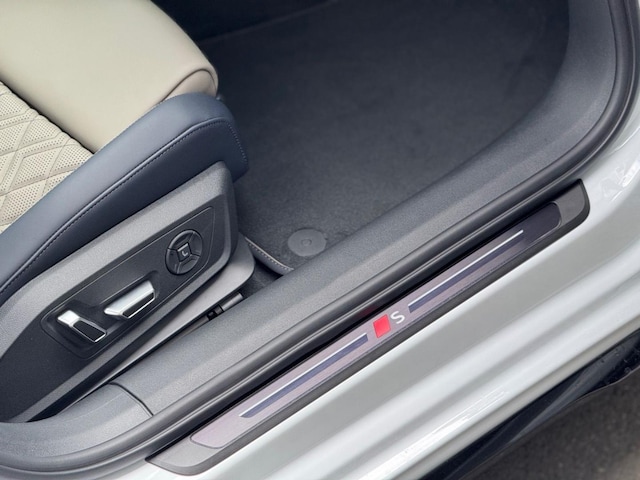 Audi A6 e-tron Avant Quattro