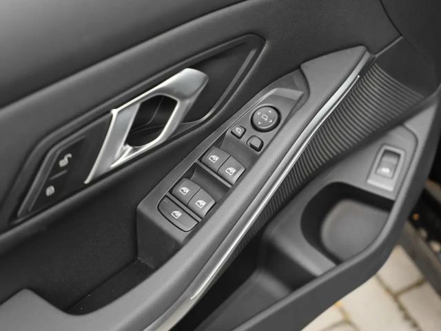 BMW 320 320d Touring