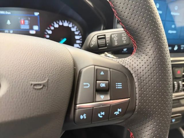 Ford Focus ST Line Wagon