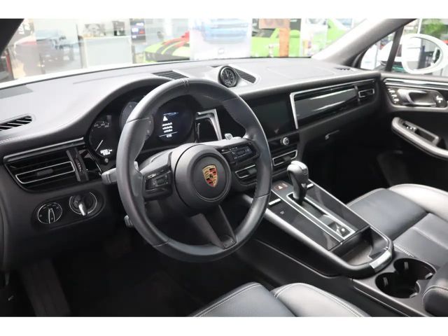 Porsche Macan S