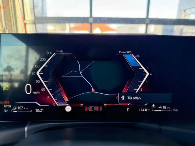 BMW 320 320e M-Sport Sedan