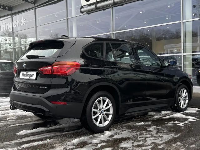 BMW X1 s18i DKG-Aut. Navi Kamera Sitzh. ParkAss.AHK PDC