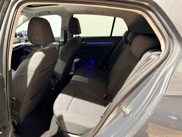 Volkswagen Golf 1.5 eTSI DSG Golf VIII Life