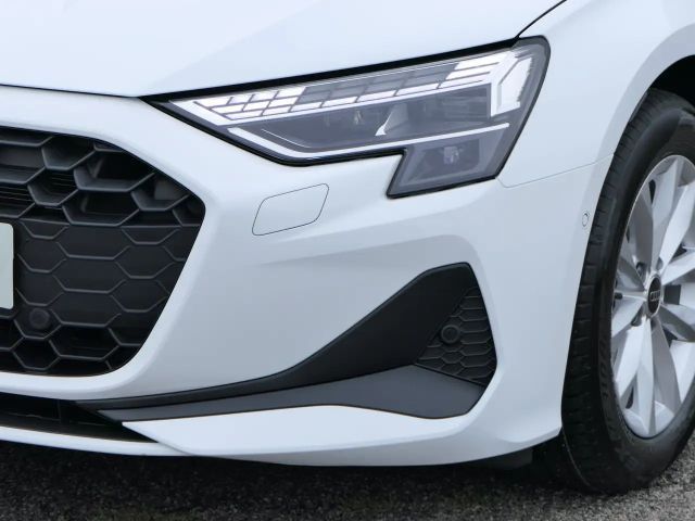 Audi A3 30 TFSI Sedan