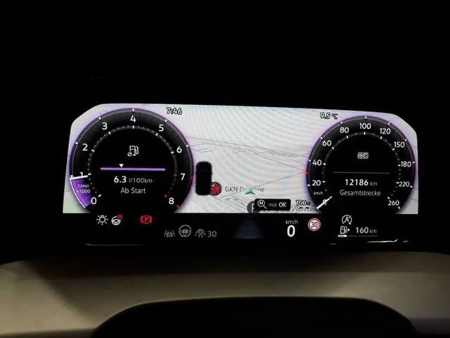 Volkswagen Golf 1.5 TSI Life Variant