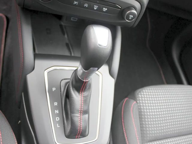 Ford Focus EcoBoost ST Line