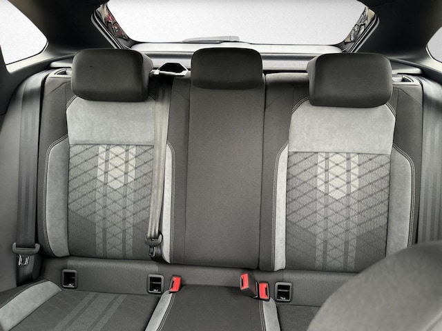 Volkswagen Taigo 1.0 TSI DSG R-Line