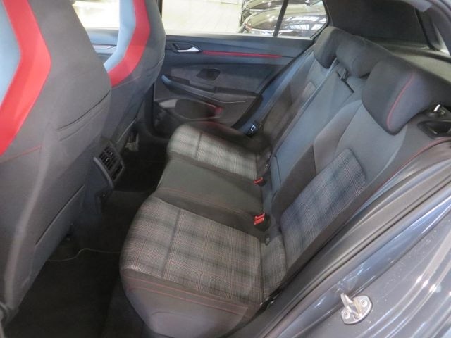 Volkswagen Golf 2.0 TSI DSG Golf VIII