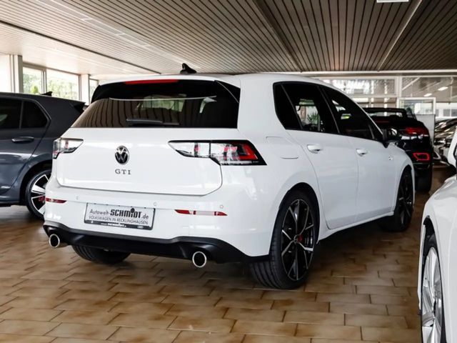 Volkswagen Golf DSG GTI Golf VIII Style