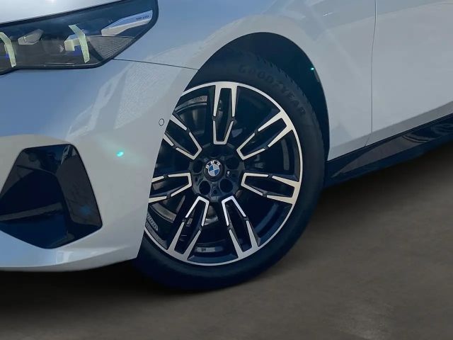 BMW 520 520d M-Sport Touring