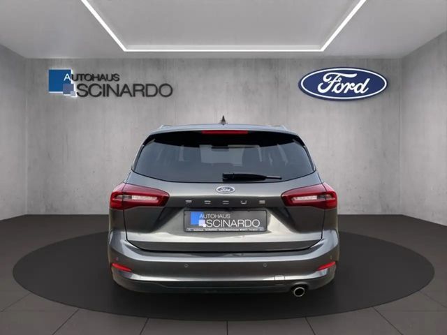 Ford Focus EcoBoost Titanium Wagon