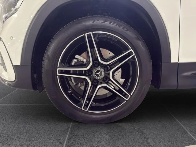 Mercedes-Benz GLB 180 AMG Line