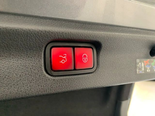 Mercedes-Benz EQE 4MATIC+ 53 AMG Line Sedan