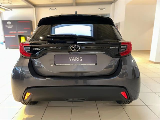 Toyota Yaris Hybride Team D