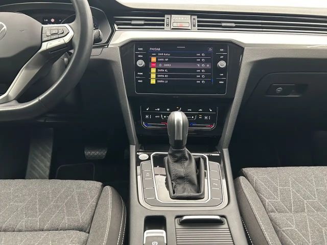 Volkswagen Passat 1.5 TSI Business DSG Variant