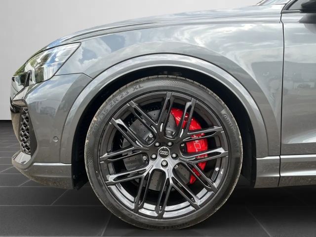 Audi RS Q8 SUV 441 kW tiptronic