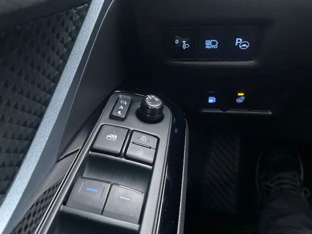 Toyota C-HR Hybride Team D