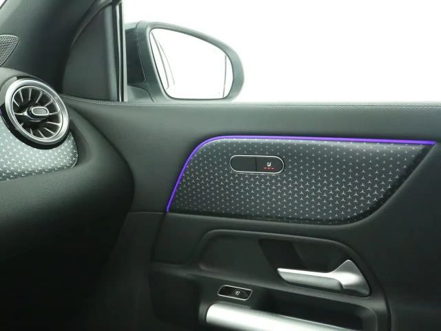 Mercedes-Benz GLA 180 Progressive