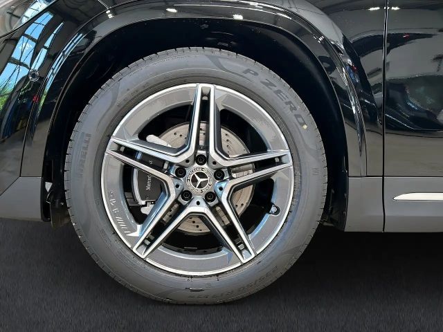 Mercedes-Benz GLA 200 AMG Line