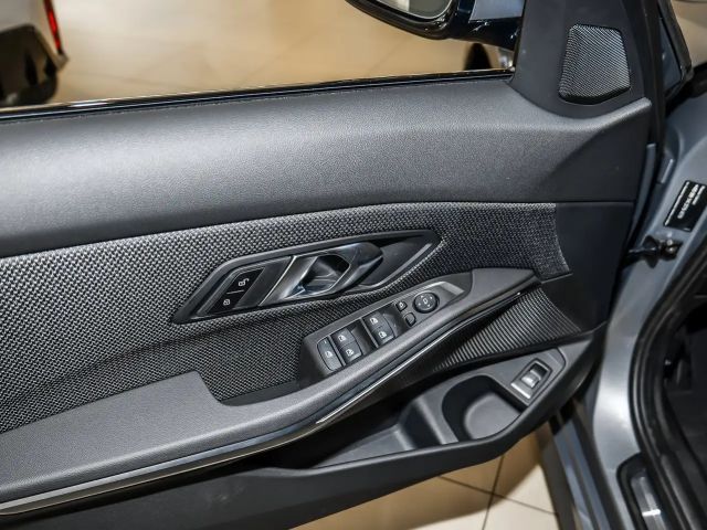 BMW 320 320i Touring