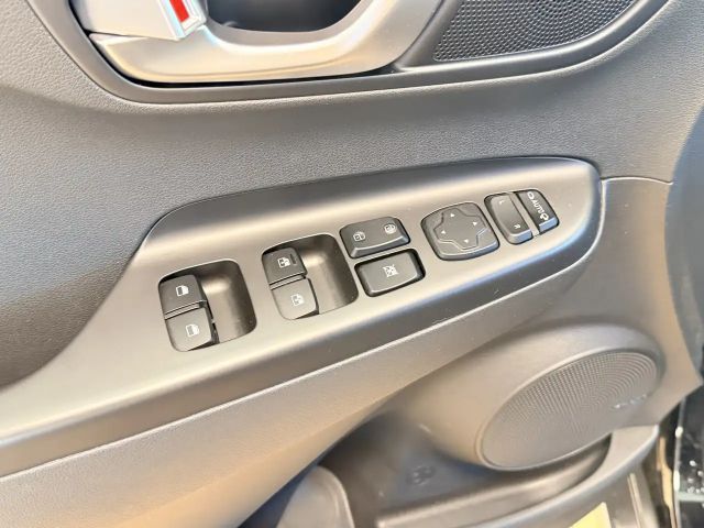 Hyundai Kona 2WD Trend