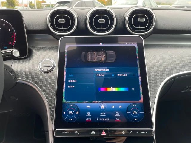 Mercedes-Benz C 180 AVANTGARDE Sedan