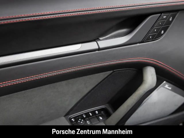 Porsche 992 4 Cabrio Carrera GTS