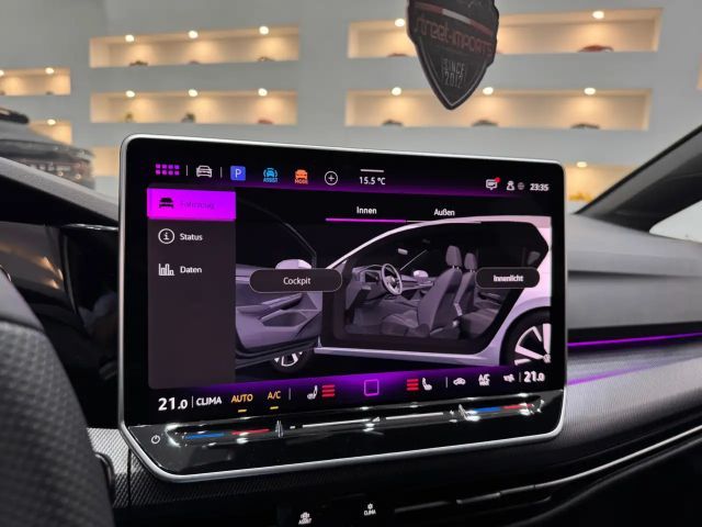 Volkswagen Golf 1.5 TSI R-Line