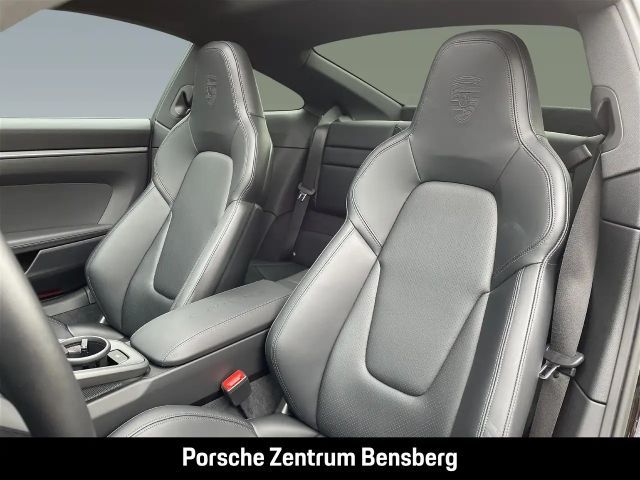 Porsche 992 Carrera Coupé