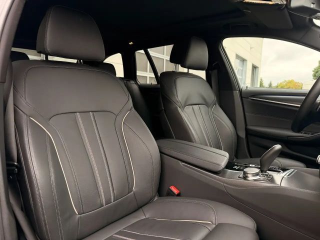 BMW 530 530d M-Sport Touring xDrive