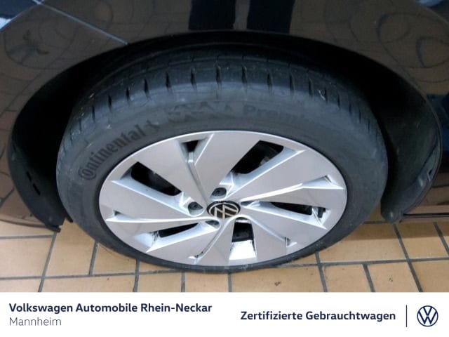 Volkswagen Golf 2.0 TDI DSG Golf VIII Style