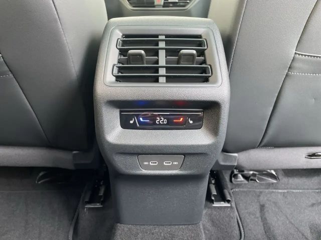 Volkswagen Tayron 2.0 TDI 4Motion DSG R-Line