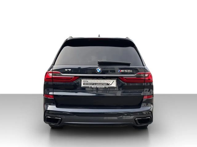 BMW X7 M50i