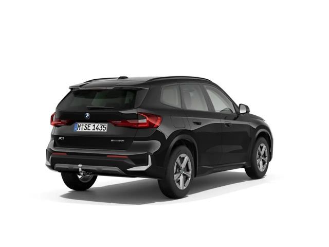 BMW X1 20i Sommer17'' AHK AdLED ParkAss Komf El.Heckklapp