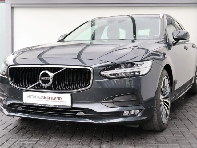 Volvo V90 Momentum