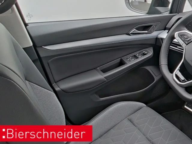 Volkswagen Golf 1.5 TSI