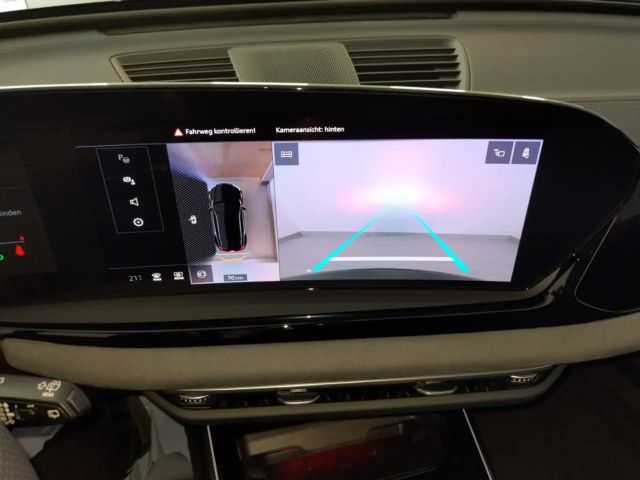 Audi A6 Avant Quattro S-Tronic