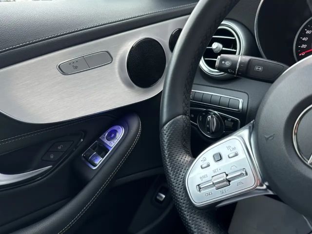 Mercedes-Benz C 200 AMG Line Coupé