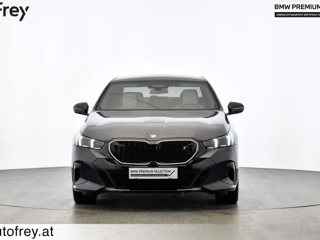 BMW i5 Sedan